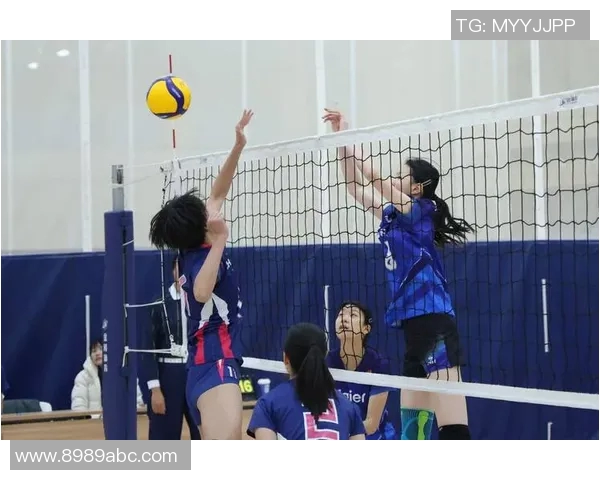 聚焦排球:探讨北京排球队在比赛中的经验与成长之路 聚焦排球:探讨北京排球队在比赛中的经验与成长之路