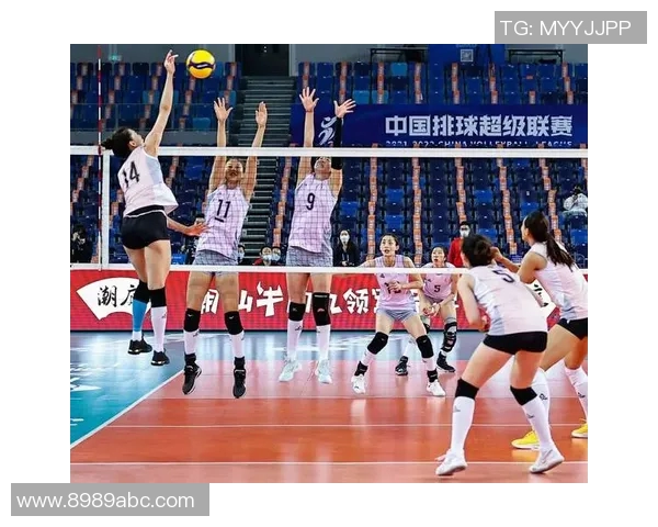 南京排球队荣登全国排球技术排行榜首位展现强大实力与团队合作精神 南京排球队荣登全国排球技术排行榜首位展现强大实力与团队合作精神
