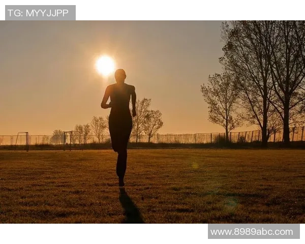 失去左腿的足球明星如何重返赛场与人生巅峰的励志故事 失去左腿的足球明星如何重返赛场与人生巅峰的励志故事